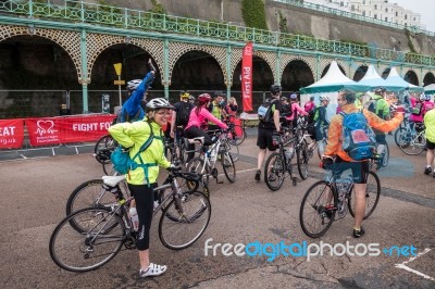 London To Brigton Cycle Ride To Raise Money For The British Hear… Stock Photo