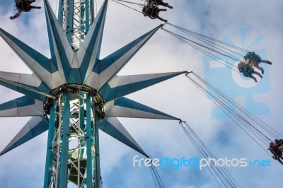 London, Uk - December 9 : Carousel At Winter Wonderland Hyde Par… Stock Photo