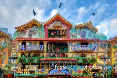 London, Uk - December 9 : Mock Up Alpine Hotel At Winter Wonderl… Stock Photo