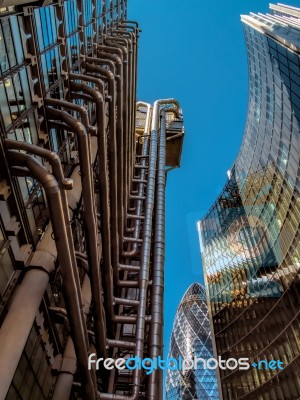 London, Uk - June 14 : Lloyds Of London Building On A Sunny Day Stock Photo