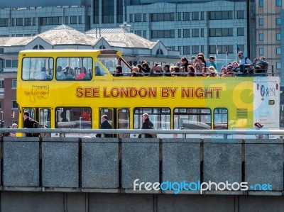 London, Uk - June 14 : Tourist Bus On London Bridge In London On… Stock Photo