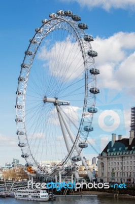 London/uk - March 21 : View Of The London Eye In London On March… Stock Photo