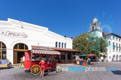 Los Angeles, California/usa - August 10 : Food Cart Near The Ent… Stock Photo