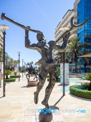 Marbella, Andalucia/spain _ May 4 : Salvador Dali Sculpture In M… Stock Photo