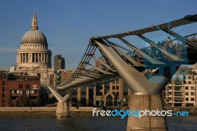 Millennium Bridge Stock Photo