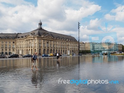 Miroir D'eau At Place De La Bourse In Bordeaux Stock Photo