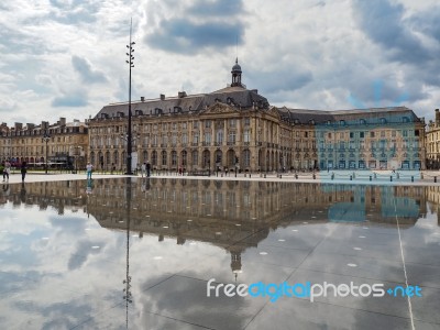 Miroir D'eau At Place De La Bourse In Bordeaux Stock Photo