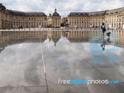 Miroir D'eau At Place De La Bourse In Bordeaux Stock Photo