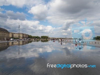 Miroir D'eau At Place De La Bourse In Bordeaux Stock Photo