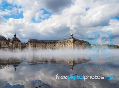 Miroir D'eau At Place De La Bourse In Bordeaux Stock Photo