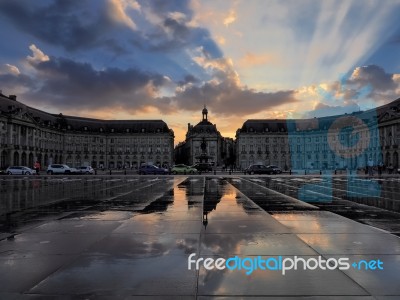 Miroir D'eau At Place De La Bourse In Bordeaux Stock Photo