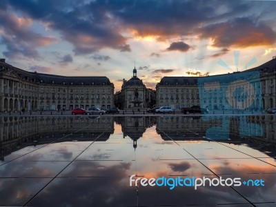 Miroir D'eau At Place De La Bourse In Bordeaux Stock Photo