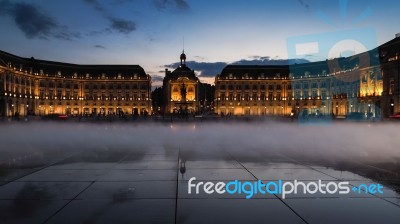 Miroir D'eau At Place De La Bourse In Bordeaux Stock Photo