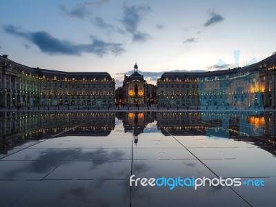 Miroir D'eau At Place De La Bourse In Bordeaux Stock Photo