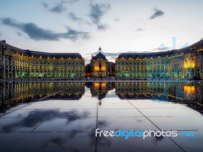 Miroir D'eau At Place De La Bourse In Bordeaux Stock Photo