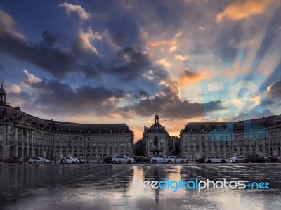 Miroir D'eau At Place De La Bourse In Bordeaux Stock Photo