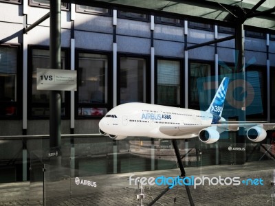 Model Of An Airbus 380 Aeroplane Outside A Building In London Stock Photo