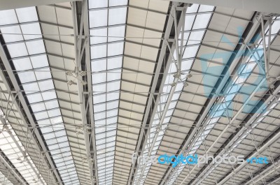 Modert Roof Of Contemporary Hall Stock Photo