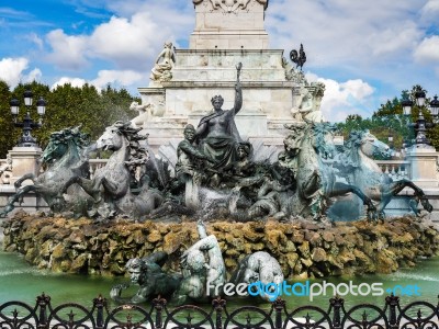 Monument To The Girondins In Place Des Quincones Bordeaux Stock Photo