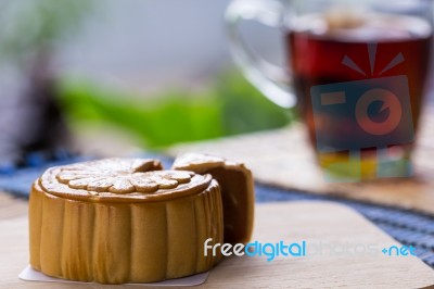 Mooncakes And Tea Stock Photo