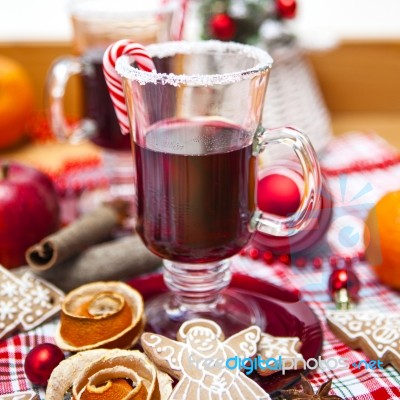 Mulled Wine With Spices And Gingerbread Cookies Stock Photo