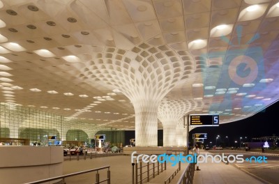 Mumbai, India - January 5, 2015: Travelers Visit Chhatrapati Shi… Stock Photo