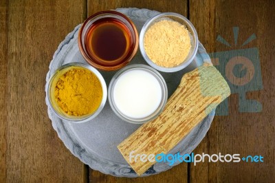 Myanmar Luxuary Facial Mask With Tanaka Stock Photo