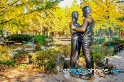 Nami Island,korea - Oct 25: Tourists Taking Photos Of The Beautiful Scenery In Autumn Around Nami Island. Photo Taken On October 25,2015 In Seoul,south Korea Stock Photo