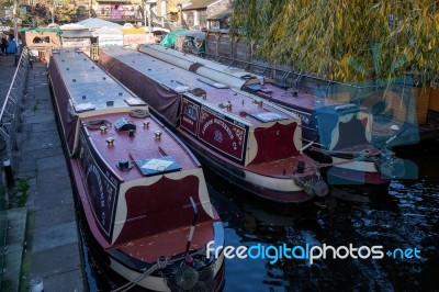 Narrow Boats On The Regent's Canal At Camden Lock Stock Photo