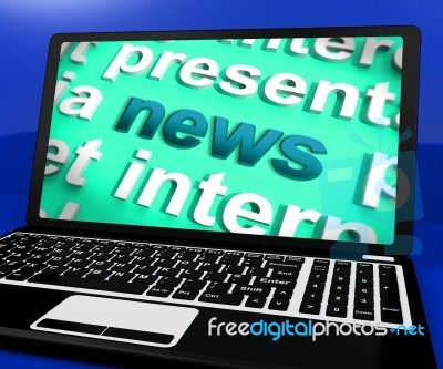 News Laptop Showing Www Media Newspapers And Headlines Online Stock Image