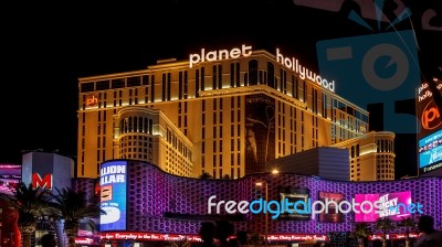 Night Scene Along The Strip Towards Planet Hollywood In Las Vega… Stock Photo