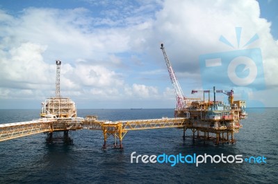 Offshore Construction Platform For Production Oil And Gas Industry Stock Photo