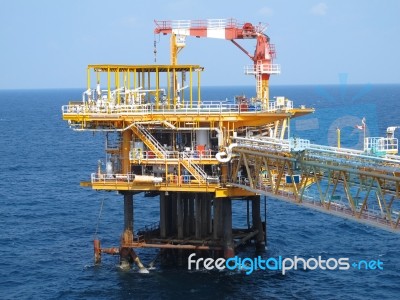 Offshore Construction Platform For Production Oil And Gas Industry Stock Photo