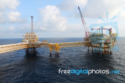 Offshore Construction Platform For Production Oil And Gas Oil And Gas Industry Stock Photo