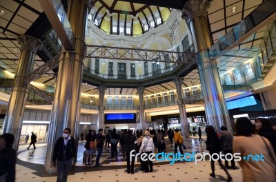 Okyo - Nov 26: Japanese Peoples In Tokyo Station Stock Photo