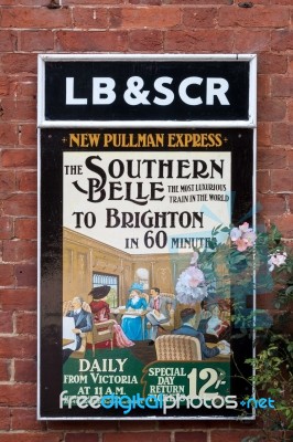 Old Railway Poster Advertising The Southern Belle Train At Sheff… Stock Photo