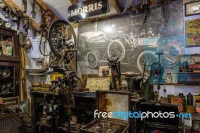 Old Shop In The Motor Museum At Bourton-on-the-water Stock Photo