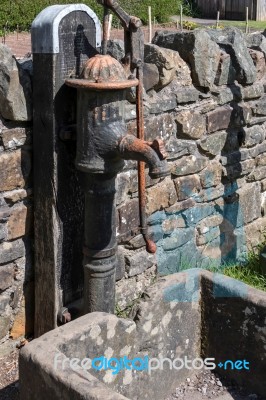 Old Water Pump At St Fagans National History Museum Stock Photo