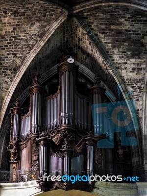 Organ In The Basilica St Seurin In Bordeaux Stock Photo