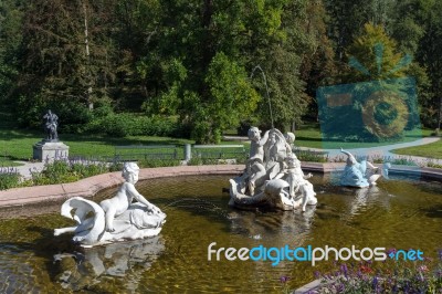 Ornamental Statues In A Pond Outside The Imperial Kaiservilla In… Stock Photo