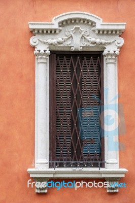 Ornate Window On A Building In San Vigilio Bergamo Stock Photo