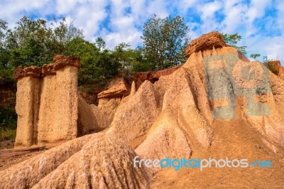 Pae Muang Pee Royal Park, A Natural Architecture Stock Photo