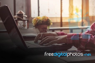 People Are Typing On The Table Stock Photo