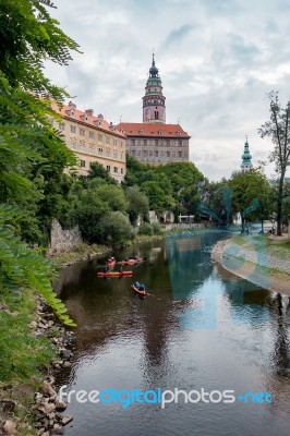 People Canoeing Down The Vlatava River To Krumlov Stock Photo