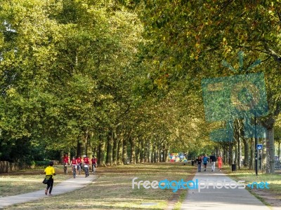 People Exercising In The Parc Aux Angeliques In Bordeaux Stock Photo