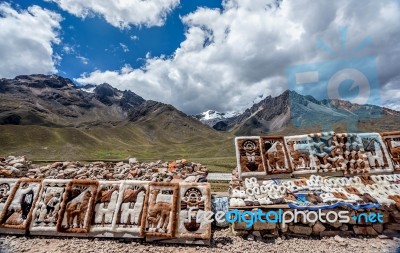 People Selling Rugs At La Raya Market, Cusco, Peru Stock Photo