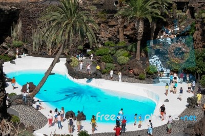 People Walking Round The Swimming Pool At Jameos Del Agua In Lan… Stock Photo