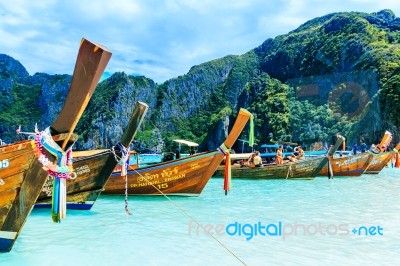 Phi-phi Island, Krabi, Thailand - November 11, 2016: Longtrail B… Stock Photo