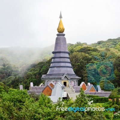 Phra Mahathat Napapolphumisiri Pagoda Stock Photo