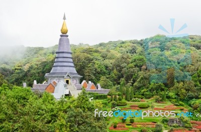 Phra Mahathat Napapolphumisiri Pagoda Stock Photo